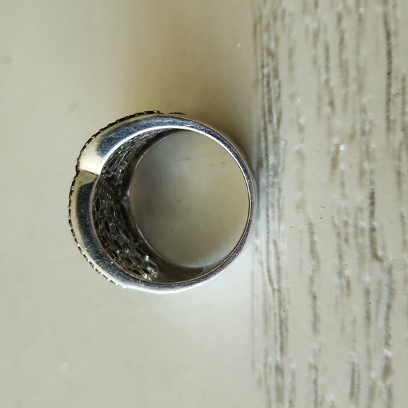 Black Onyx Statement Ring. - Picture 12 of 14